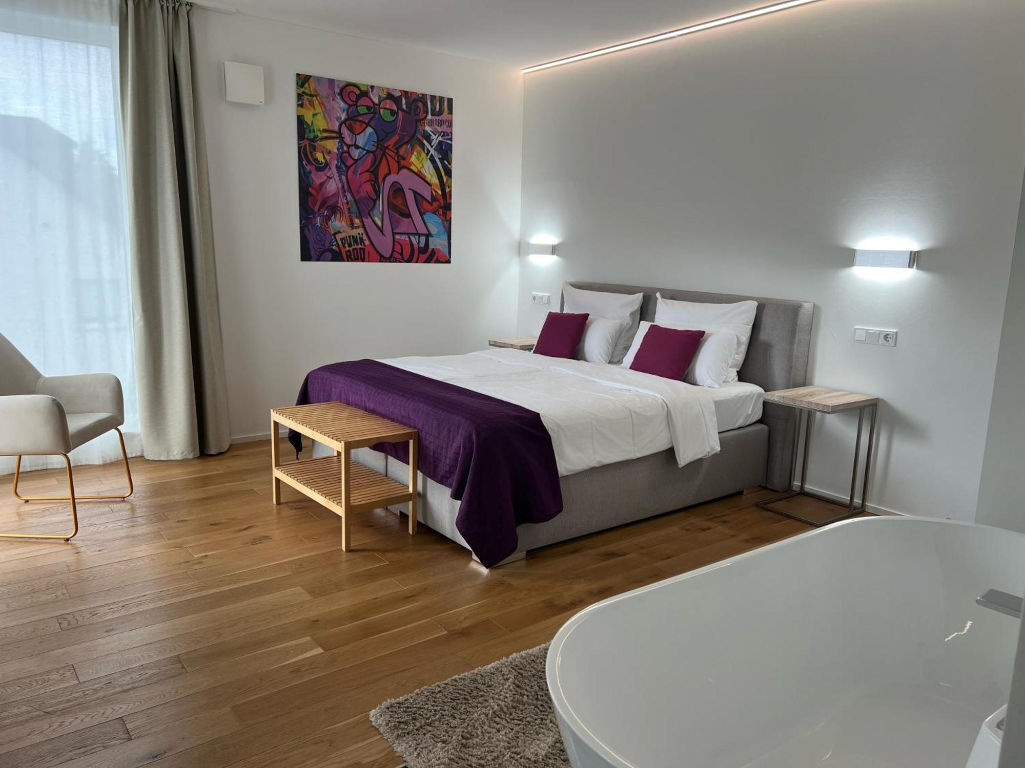 Weingut-Aparthotel Olinger Mehring  Exterior foto